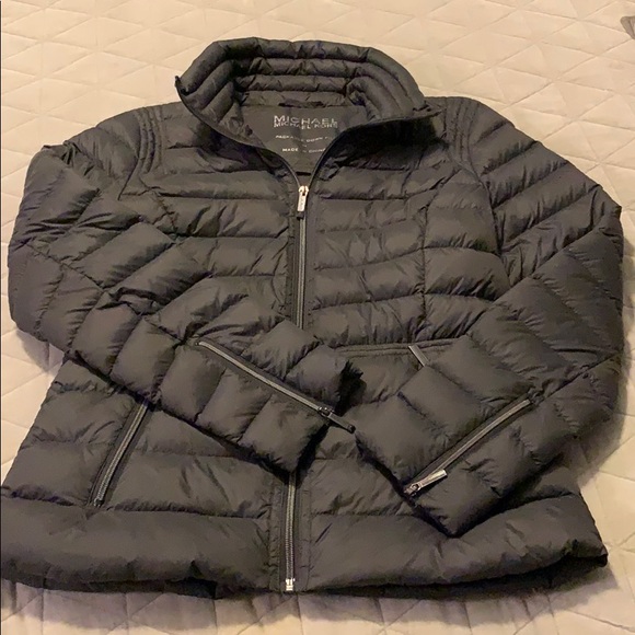 Michael Kors Jackets & Blazers - Micheal Kors packable down fill jacket